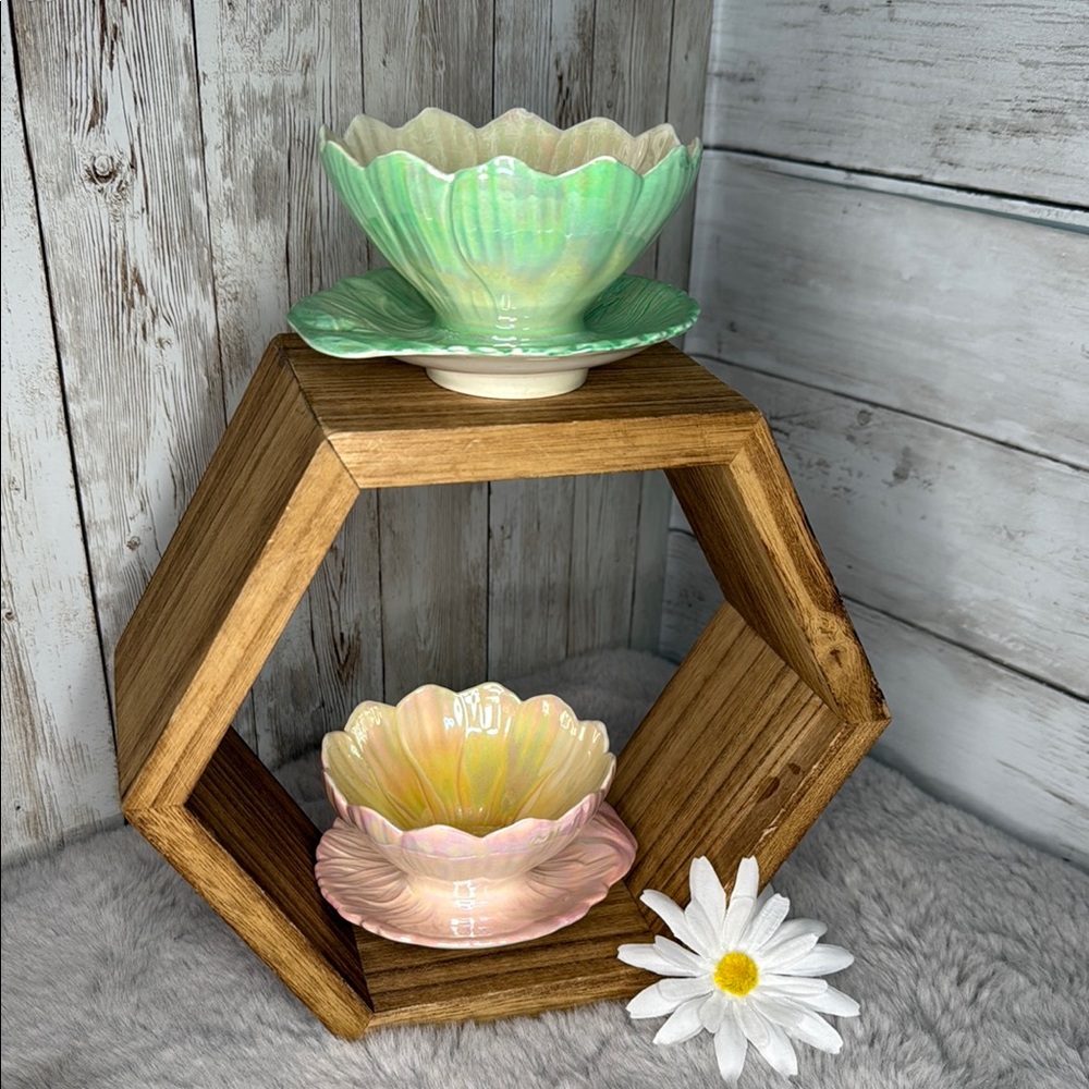 🪷LOTUS FLOWER Bowl with attached plate🪷 - Picture 2 of 7